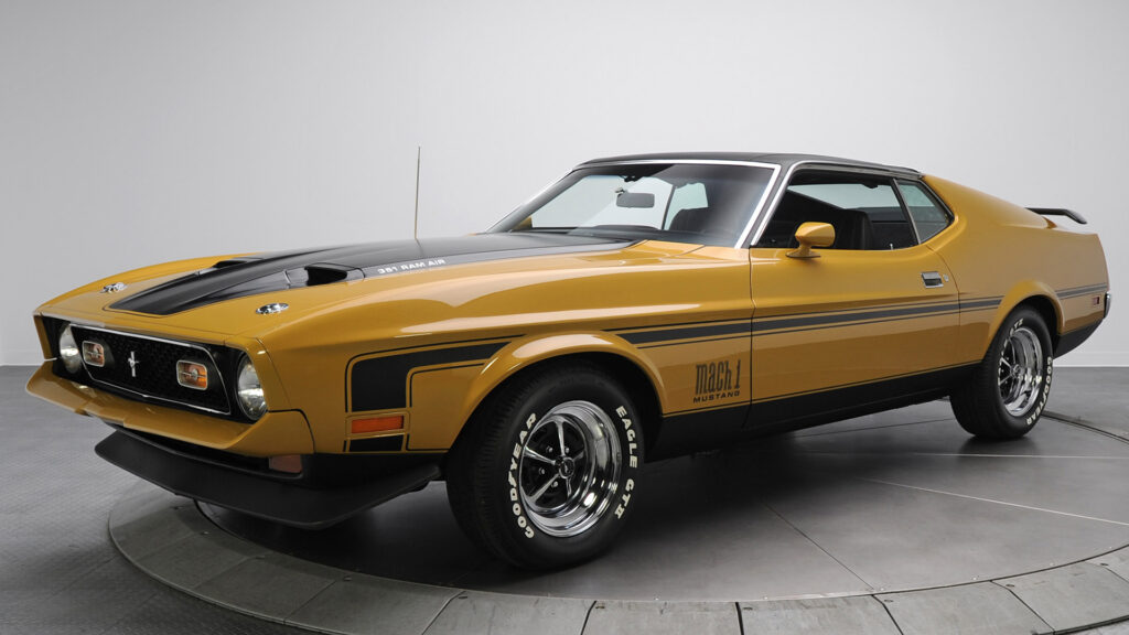 1971-Ford-Mustang-Mach-1-1